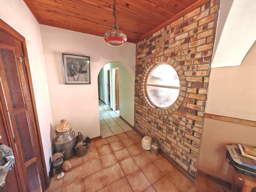 5 Bedroom Property for Sale in Pellissier Free State